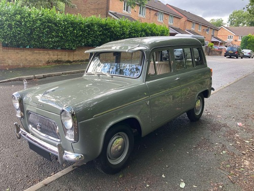 Green Ford Squire