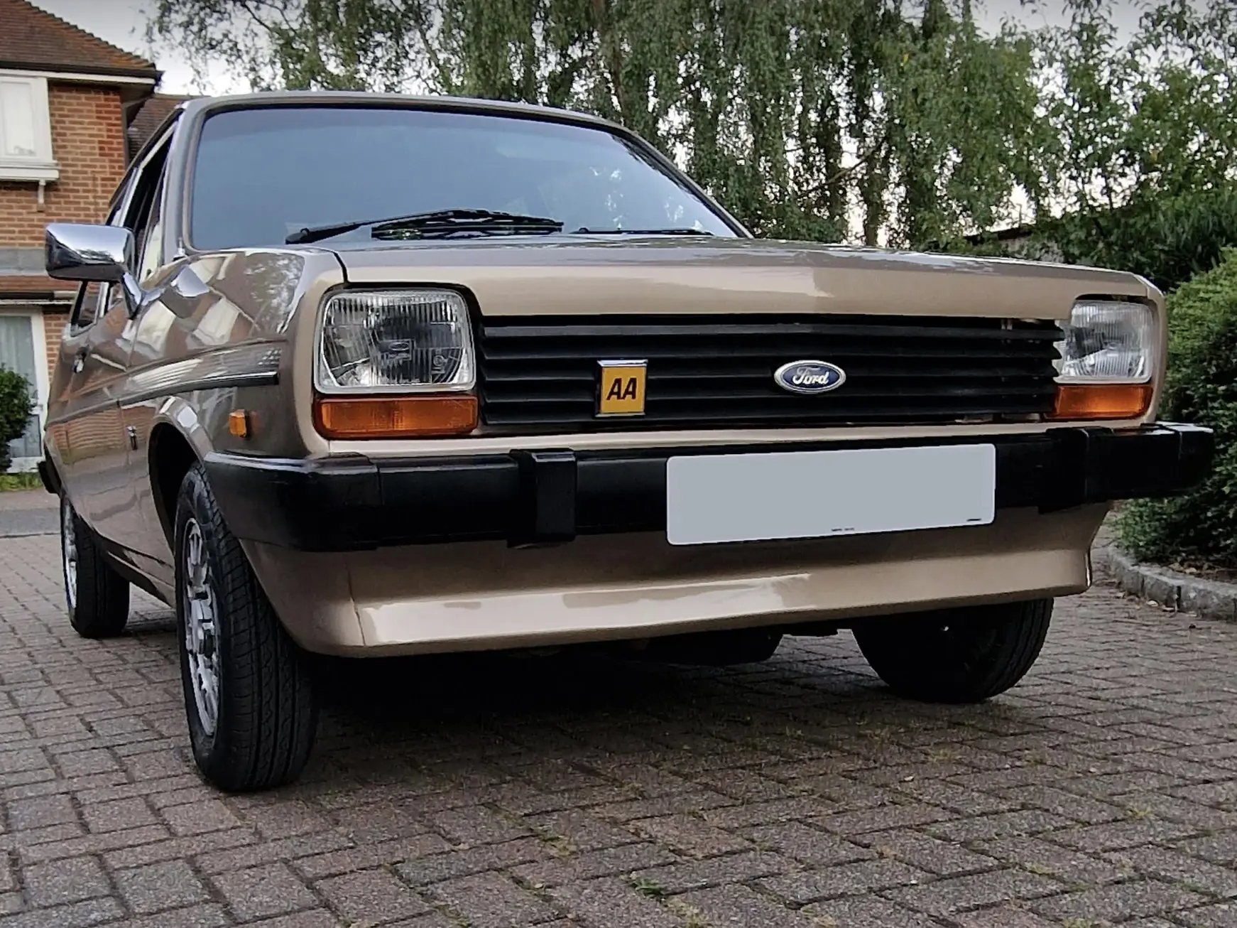 Brown car front
