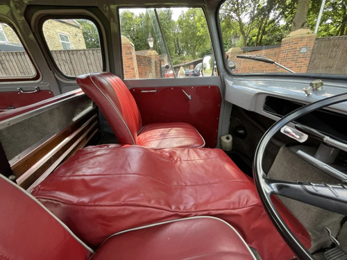 Thames 400E FRONT SEATS