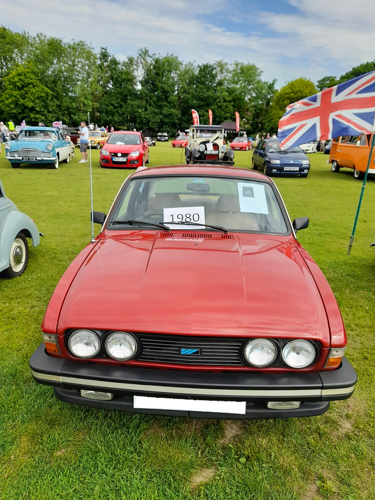 Red car
