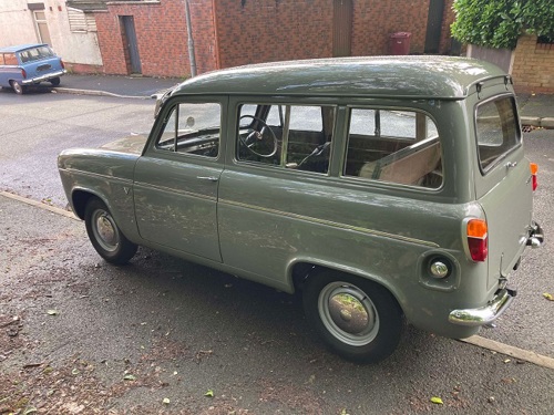 Green Ford Squire