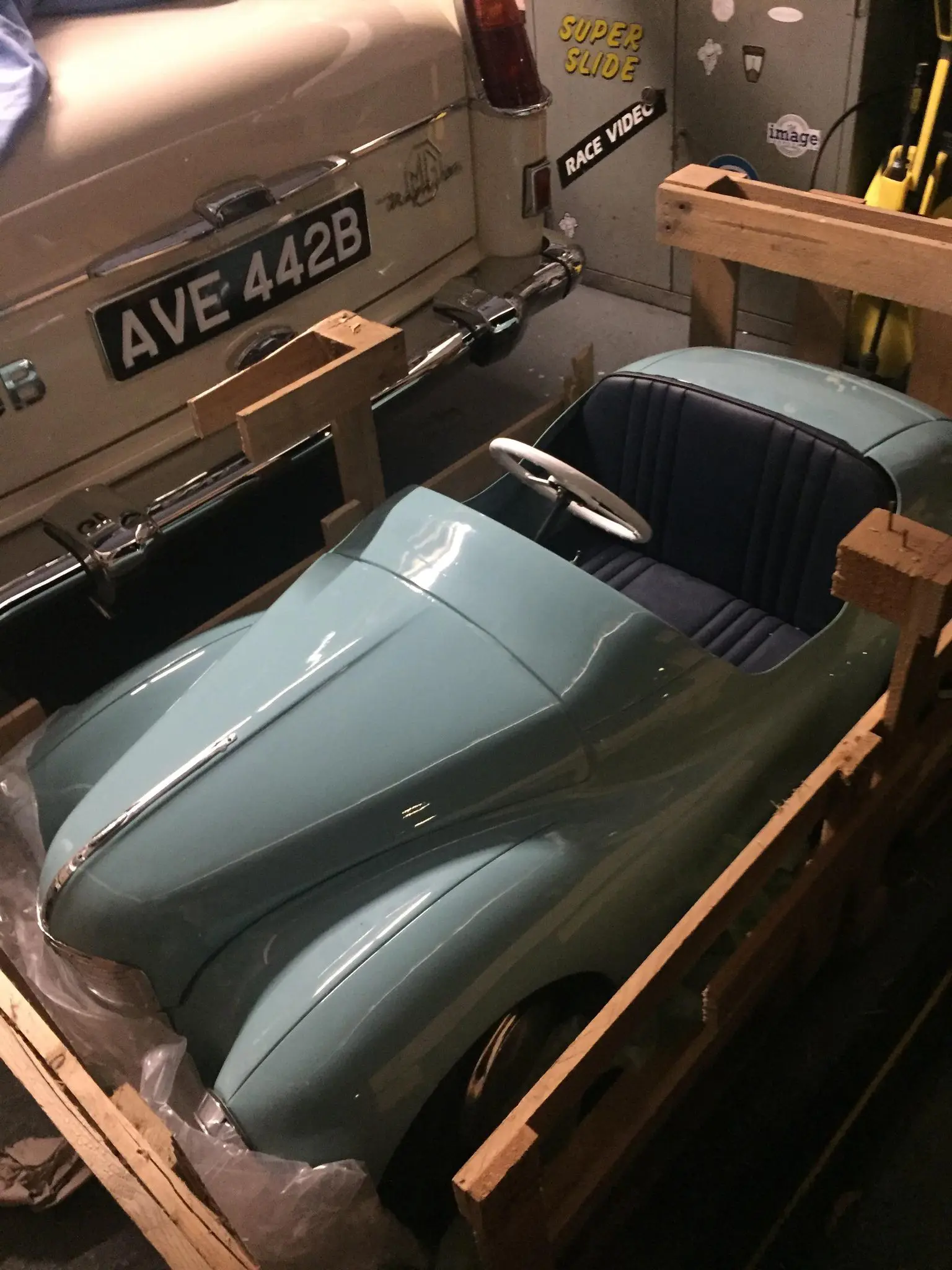 Austin J40