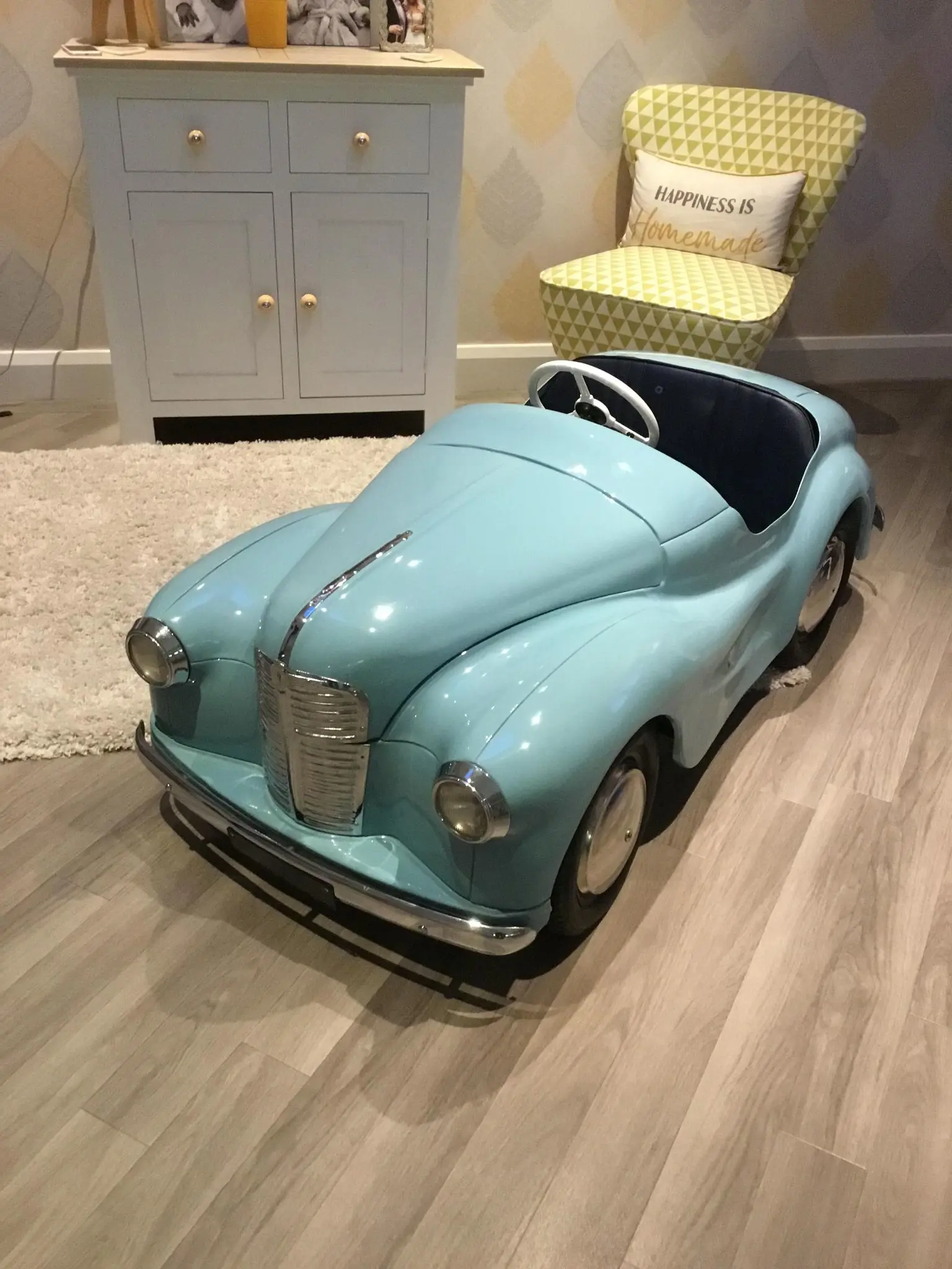 Austin J40