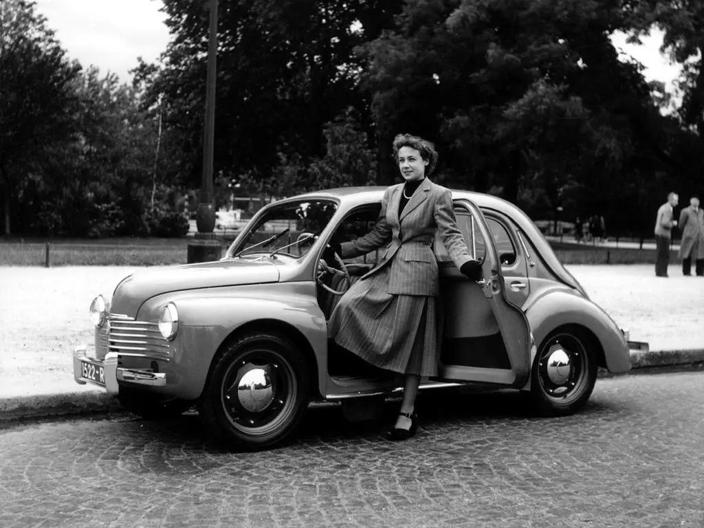 THE RENAULT 4CV – A CELEBRATION