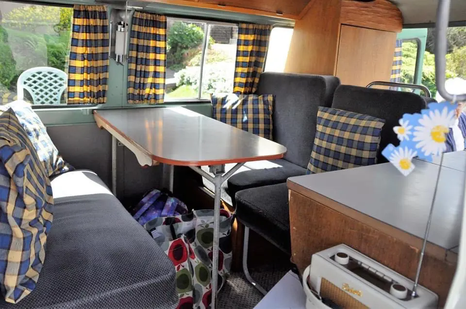 Commer Interior
