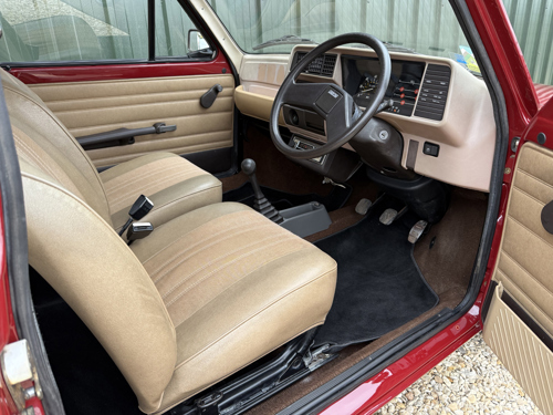 Fiat 127 interior